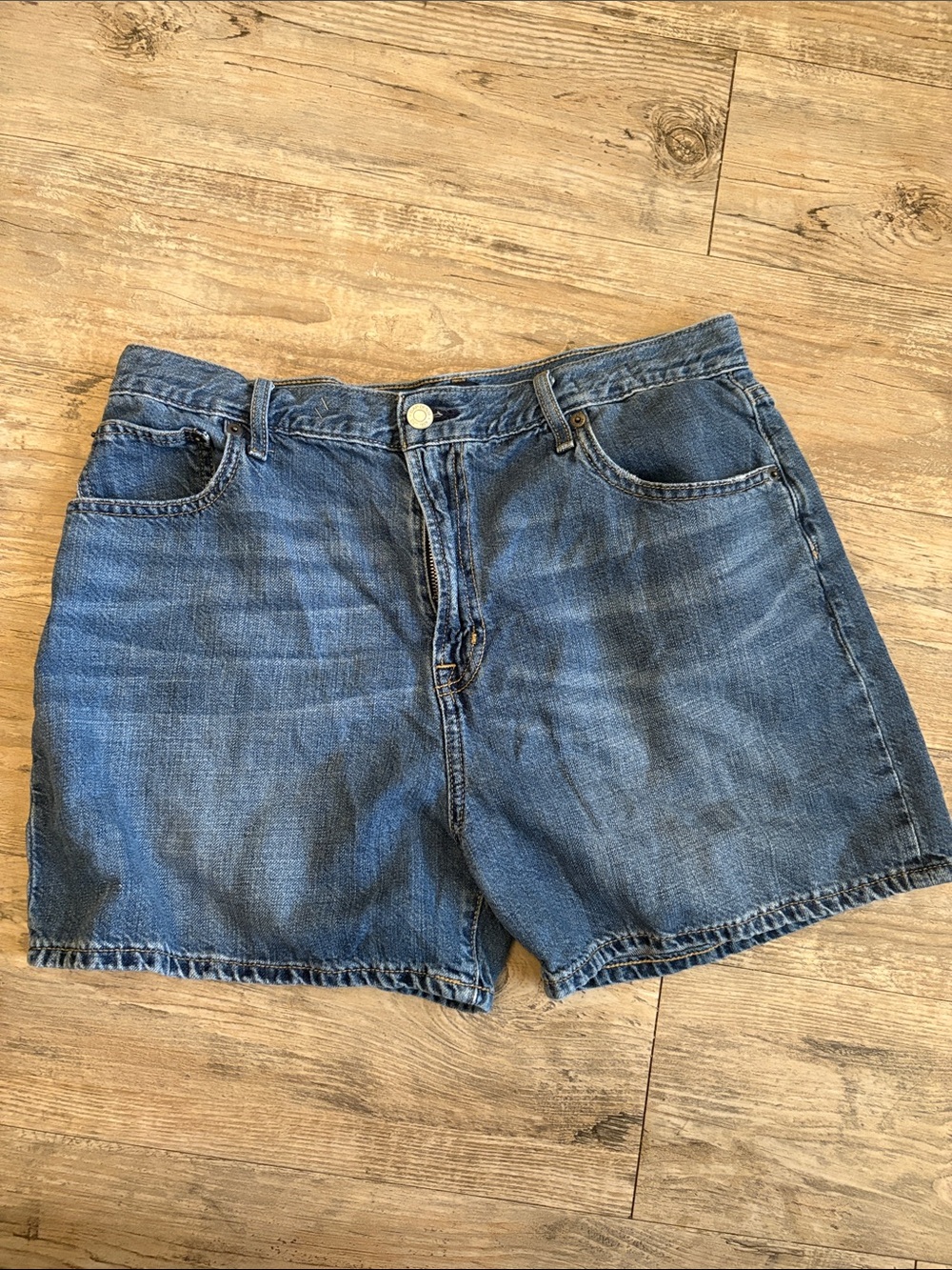 GAP Women's Medium Blue Denim Shorts